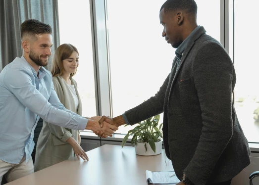 Un regalo del jefe a los empleados: algunas ideas para ponerlo en práctica