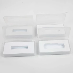 Caja de plástico para lápices de memoria