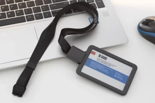 Funda para tarjeta de identificación BINO - NEGRO